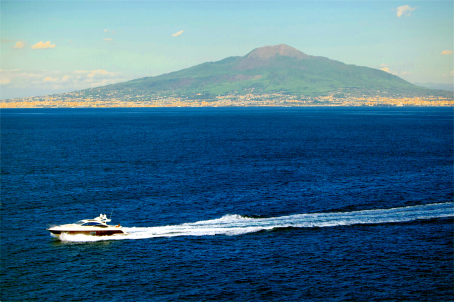 Amalfi Coast Yacht Azimut Luxury Tour
